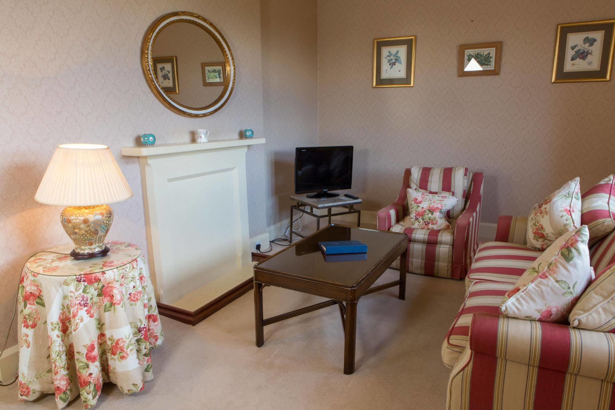 Horsted Place 4*